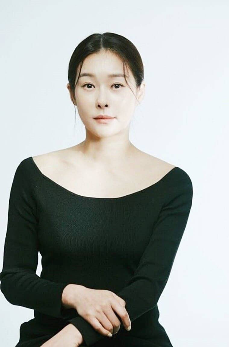 현영 쇼핑몰 사은품 논란