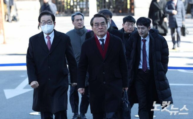 김계리 변호사 변호인단 내부 &amp;#39;팀킬&amp;#39; 논란