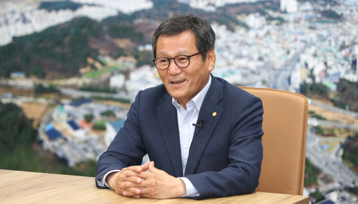 김홍규 강릉시장 당선