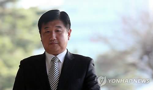 박관천 경정 정윤회 문서 유출 논란