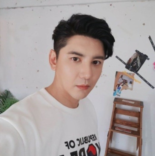 박재현 데뷔