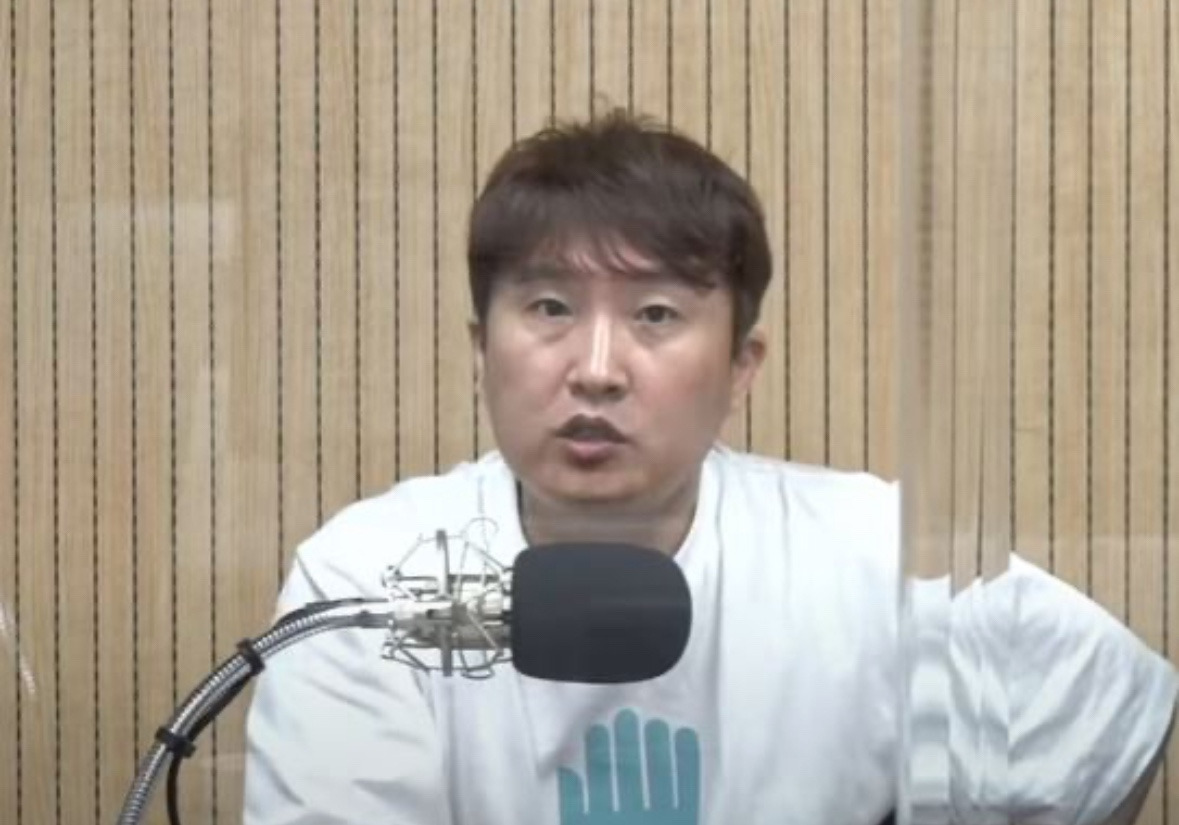 이동형 작가와 김어준