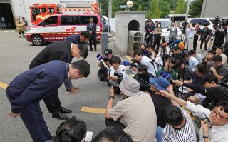 유족들의 반발과 사회적 파장