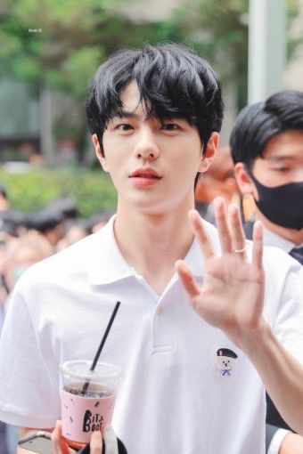 최보민
