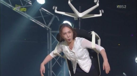 황신영
