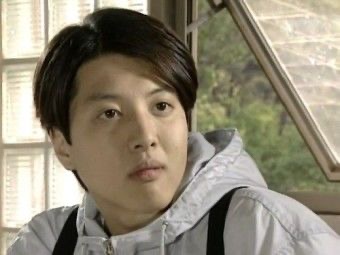 이동건