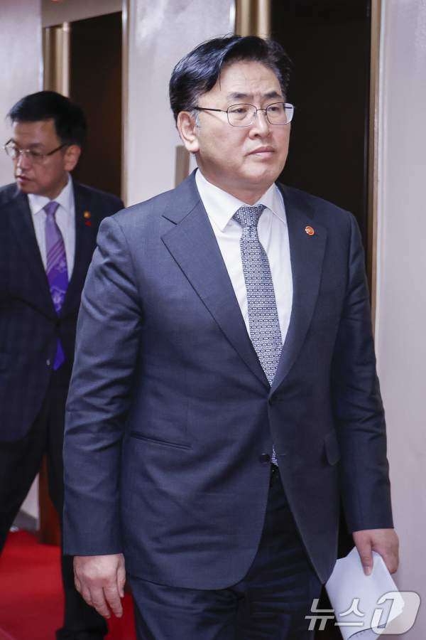 유상임 프로필
