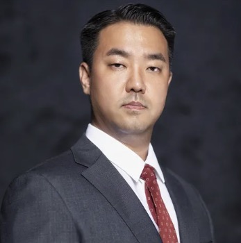 백골단 김정현 프로필