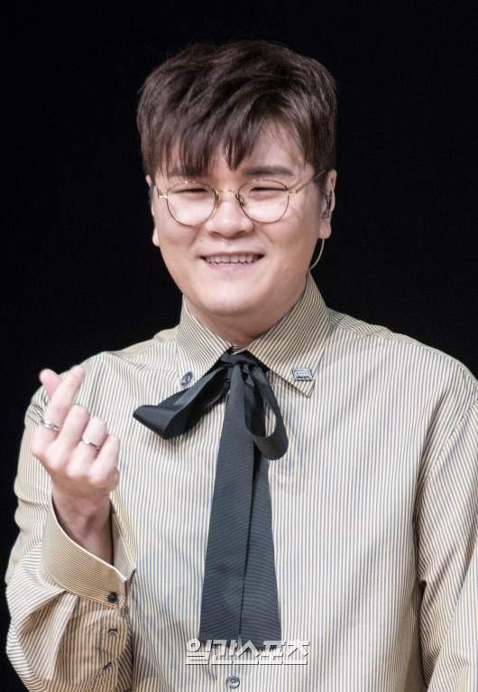 신용재 프로필