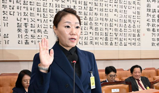 강혜경 보좌관 경력