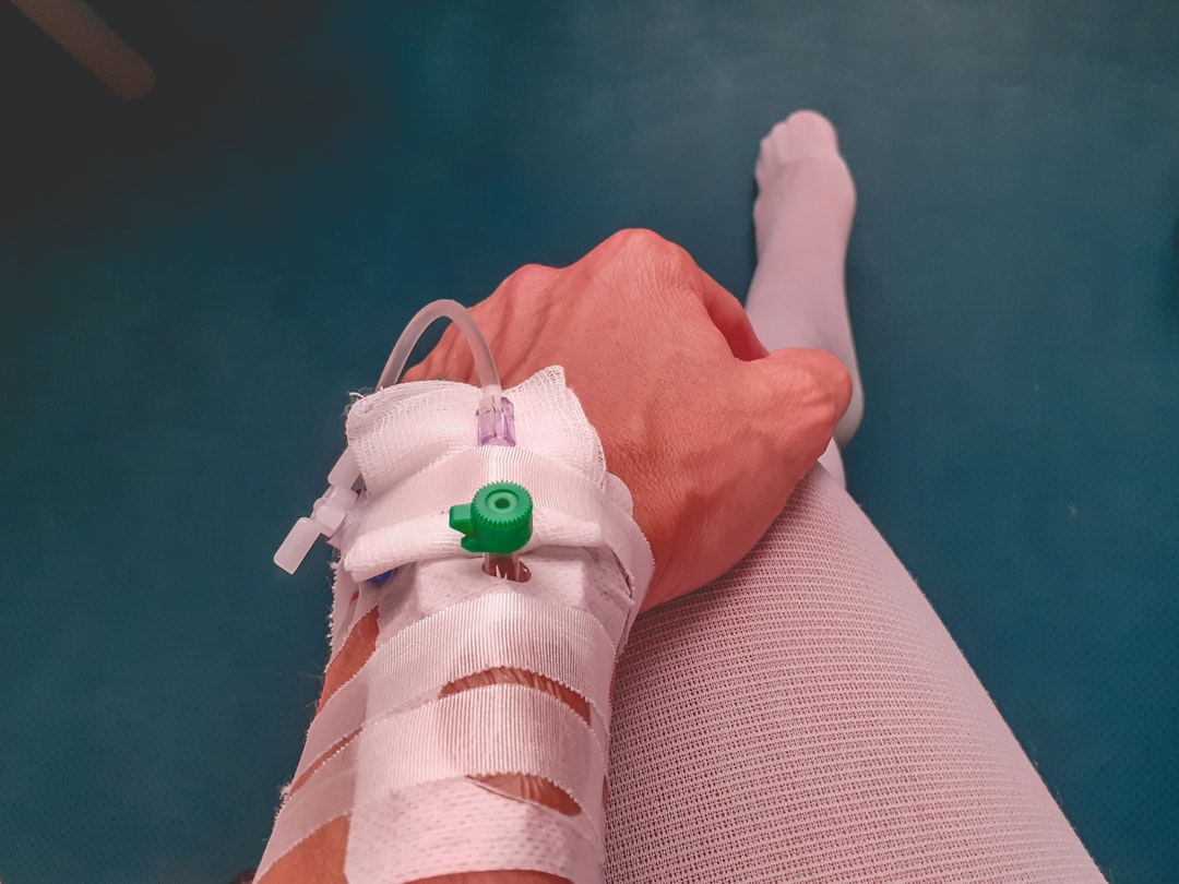 Riesgos y tratamiento de la infección en manos de pacientes diabéticos