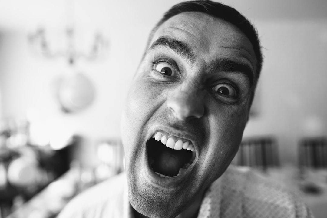 La historia de vida de un giro inesperado del hombre más feo del mundo